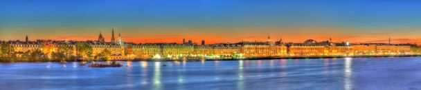 Panorama de Bordeaux et la Garonne - France
 - Photo, image