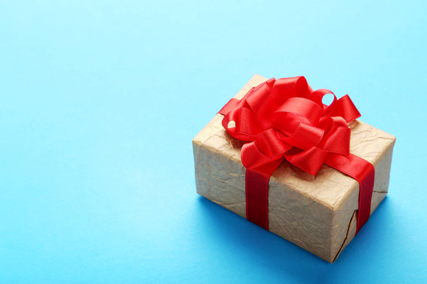 Gift box with ribbon - Фото, изображение
