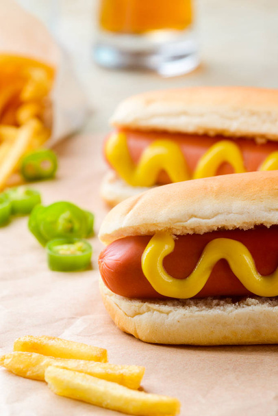 Hot dog, a burgonya és a paprika - Fotó, kép