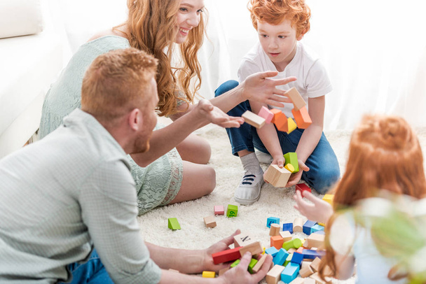 family playing with constructor  - Valokuva, kuva