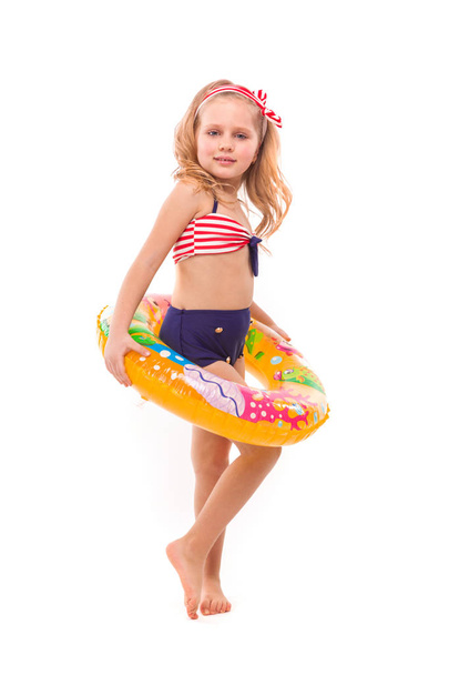 Roztomilá dívka s barevnými gumovým kroužkem  - Fotografie, Obrázek
