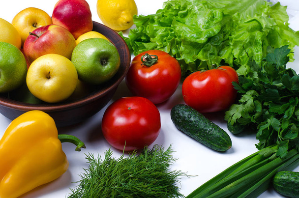 Healthy food: fresh vegetables and fruits on the table. - Photo, Image