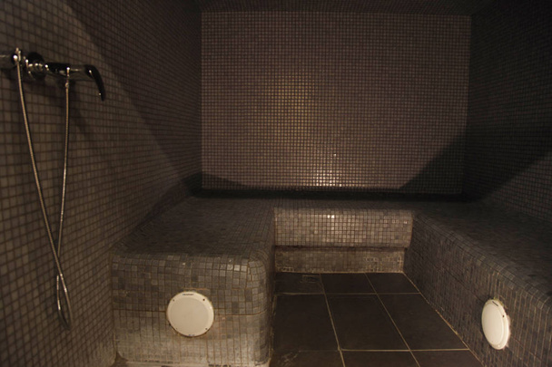 Hamam baño de vapor en el gimnasio
 - Foto, Imagen