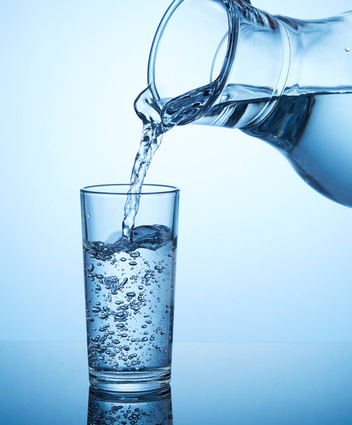 Glass of water - Foto, afbeelding