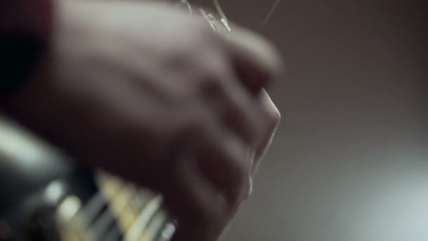 Man play guitar - Záběry, video
