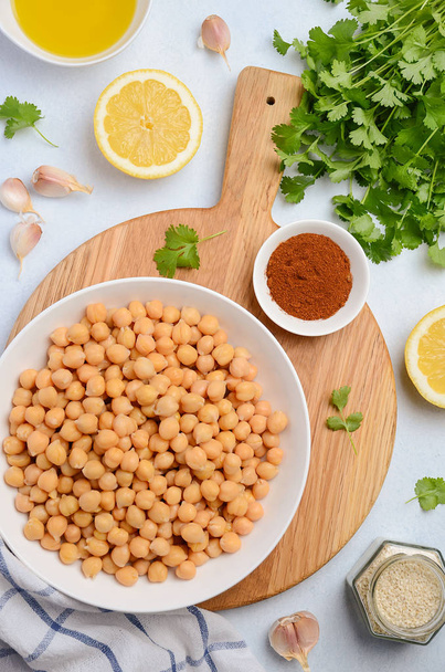 Ingredientes para hacer hummus
 - Foto, Imagen