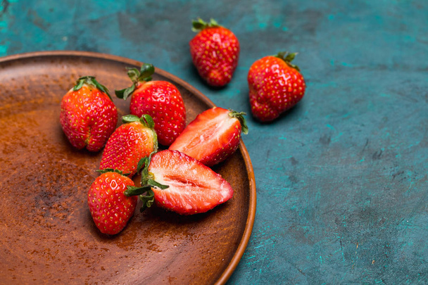 frische rote Erdbeeren    - Foto, Bild