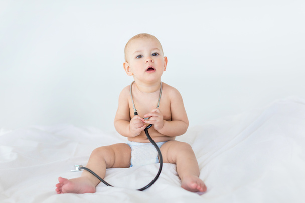 Baby boy with stethoscope    - Φωτογραφία, εικόνα