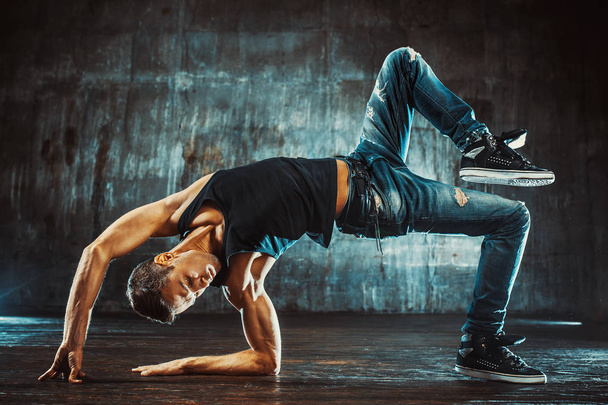 Break dancing man - Valokuva, kuva
