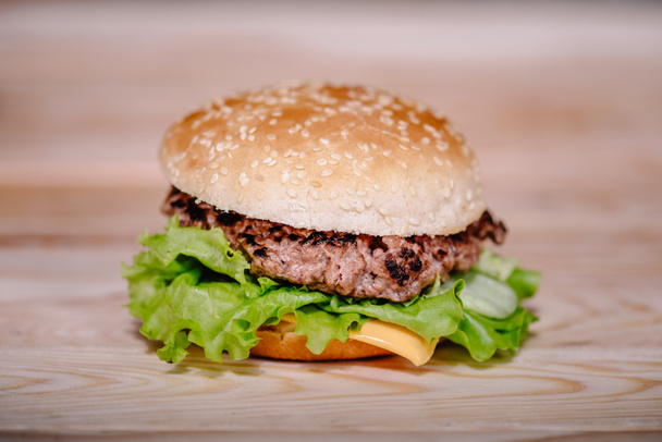 freshly cooked meat burger - Foto, imagen