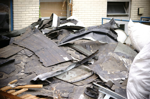 Afgebroken dak - Foto, afbeelding