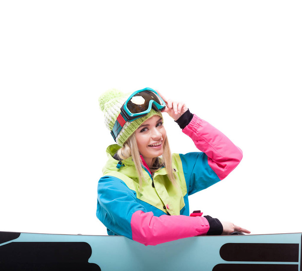 schöne junge Frau mit Snowboard - Foto, Bild