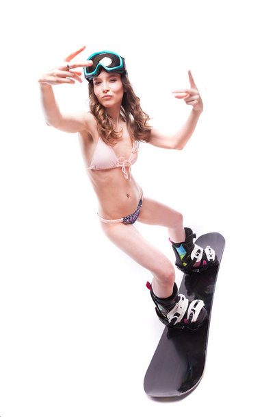 jolie femme sexy en bikini sur snowboard
 - Photo, image