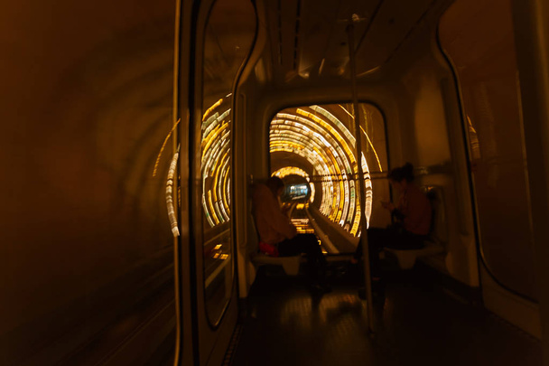 La luce alla fine del tunnel - Foto, immagini