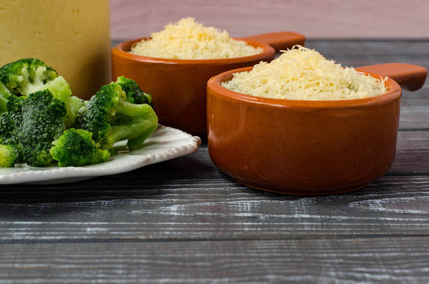 Creme de cozinha de sopa de brócolis com queijo. Lugar para texto
. - Foto, Imagem