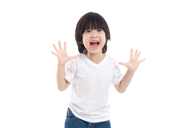 Asiático criança é surpreendido e tão feliz com isso
 - Foto, Imagem
