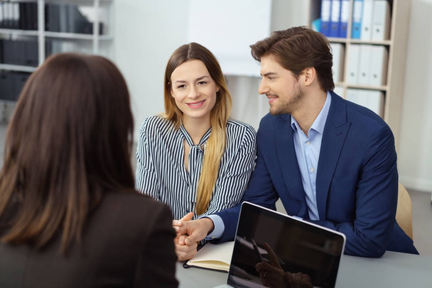Young couple in a meeting with a consultant - Photo, Image