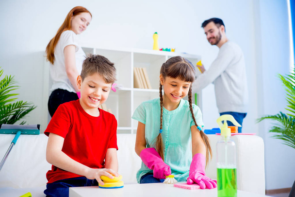 Family cleaning house - Фото, зображення