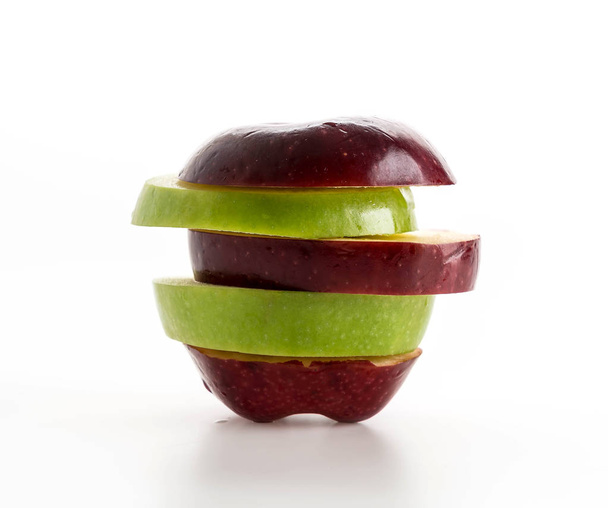  sliced red and green apple - Fotoğraf, Görsel