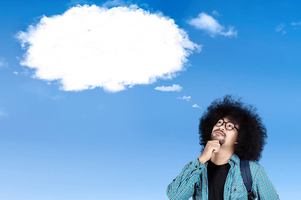 Afro student with cloud speech bubble - Foto, Imagem