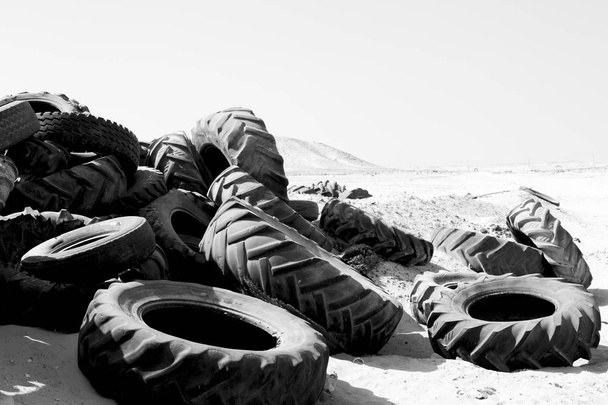 in oman old tires  - Photo, Image