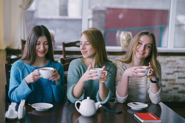 girls in cafe - Foto, Imagem