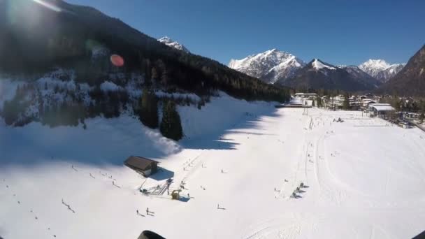 oiseaux vue du lac et des Alpes en parapente
 - Séquence, vidéo