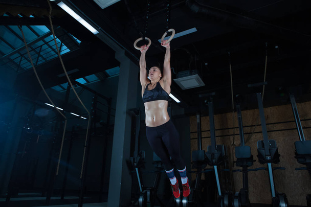 gym hard training woman - Фото, зображення