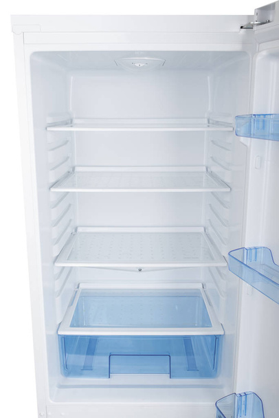 weißer Kühlschrank isoliert auf weißem Hintergrund - Foto, Bild