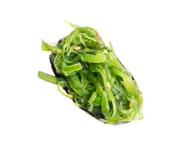 Sushi Gunkan aux algues isolées
 - Photo, image