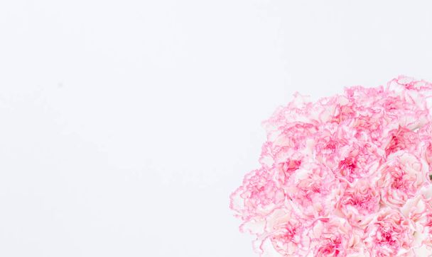 Ramo de flores de clavel rosa
.  - Foto, Imagen