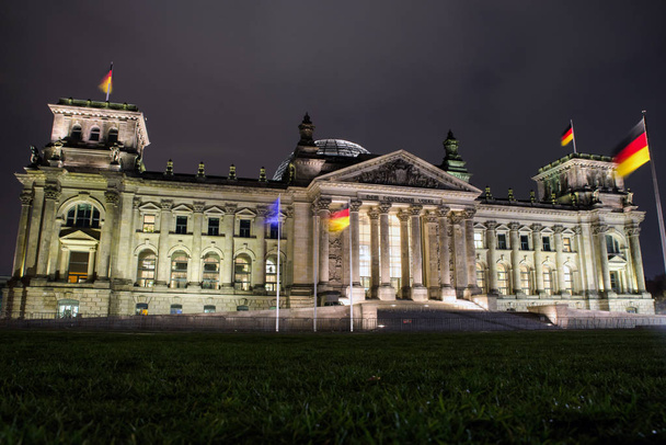 O edifício do Reichstag em Berlim, Alemanha - Foto, Imagem
