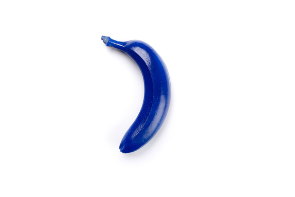 Blauwe gekleurde banaan - Foto, afbeelding