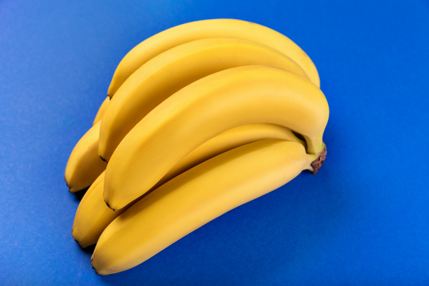 čerstvé zralé banány      - Fotografie, Obrázek