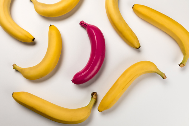 Colección de plátanos coloridos
   - Foto, imagen