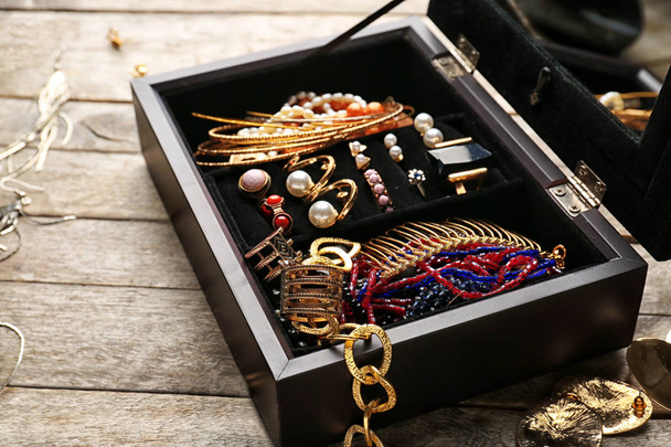 Jewelry accessories in box  - Foto, afbeelding
