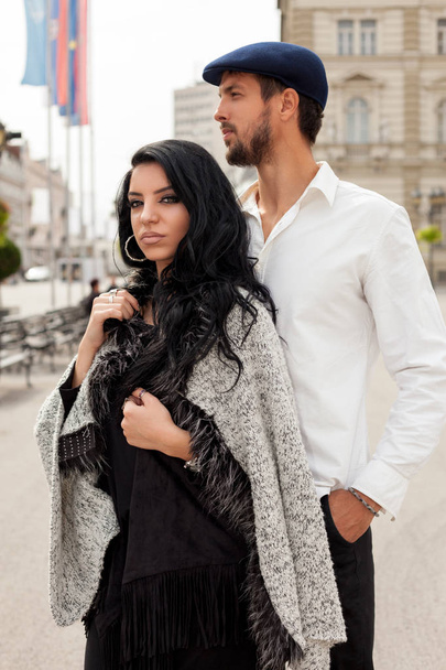 Fashion couple posing together - Fotografie, Obrázek