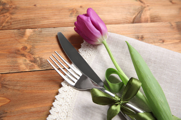 Table setting with silver cutlery  - Valokuva, kuva