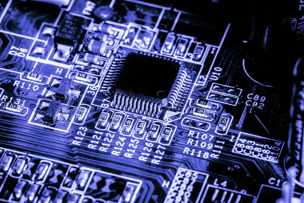 Close-up de circuitos eletrônicos em tecnologia no fundo Mainboard (placa principal, placa-mãe cpu, placa lógica, placa do sistema ou mobo
) - Foto, Imagem