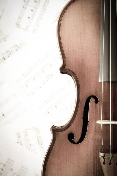 violin on music sheet - Fotoğraf, Görsel