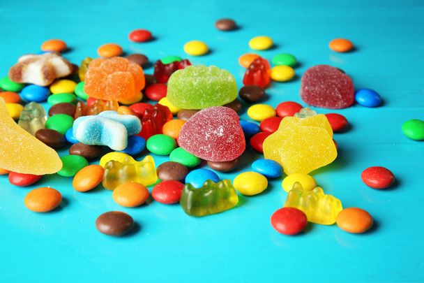 doces coloridos saborosos
  - Foto, Imagem