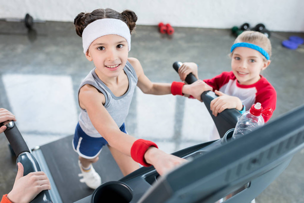 Girls exercising in gym  - Foto, Bild