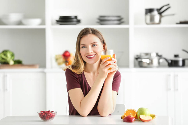 woman with glass of fresh juice - Photo, image
