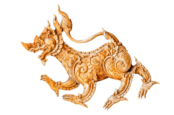 Традиційний тайський стиль візерунок лева або різьблення по дереву Сінга на білому тлі
 - Фото, зображення