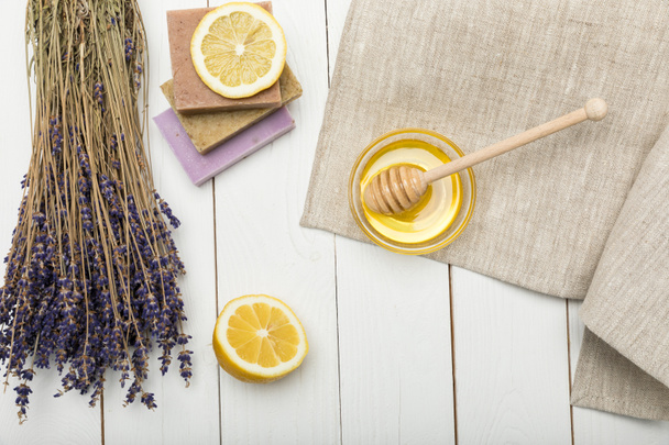 Homemade soap with lavender and honey - Fotoğraf, Görsel