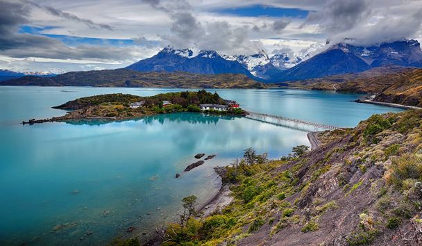 Lac Pehoe à Torres del Paine N.P. (Patagonie, Chili
)  - Photo, image