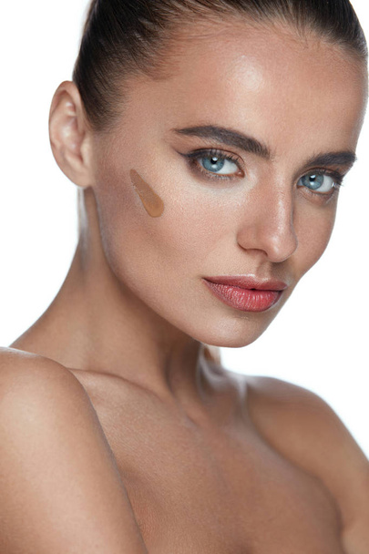 Beauty Woman Face. Young Female With Contouring Cream On Face - Photo, Image