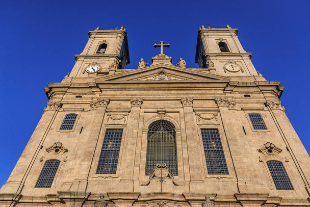 Iglesia en Oporto
 - Foto, Imagen