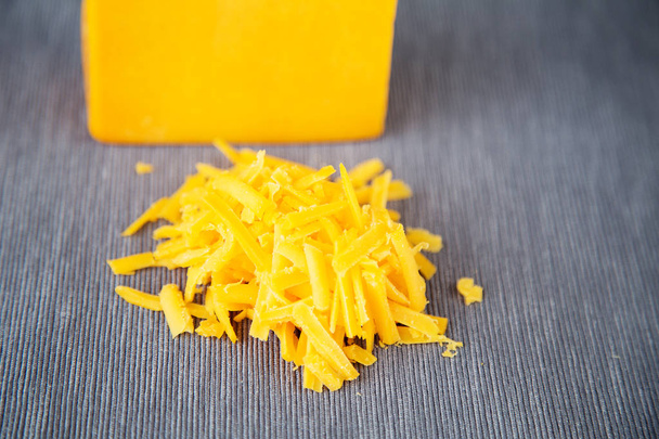 Тертий сир. Італійська кухня - Фото, зображення