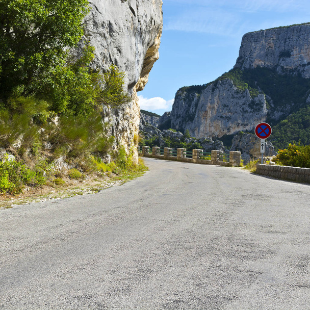 Mountain road in southeastern France - Fotó, kép